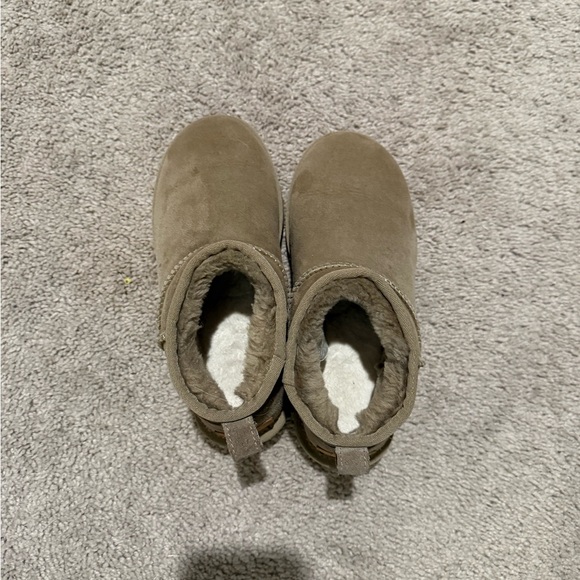 UGG Classic Ultra Mini Short Boots Tan Suede (antelope color) 6 - Picture 3 of 5